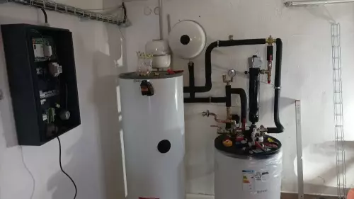 Instalace tepelného čerpadla HOTJET a odborná likvidace staré akumulační nádrže